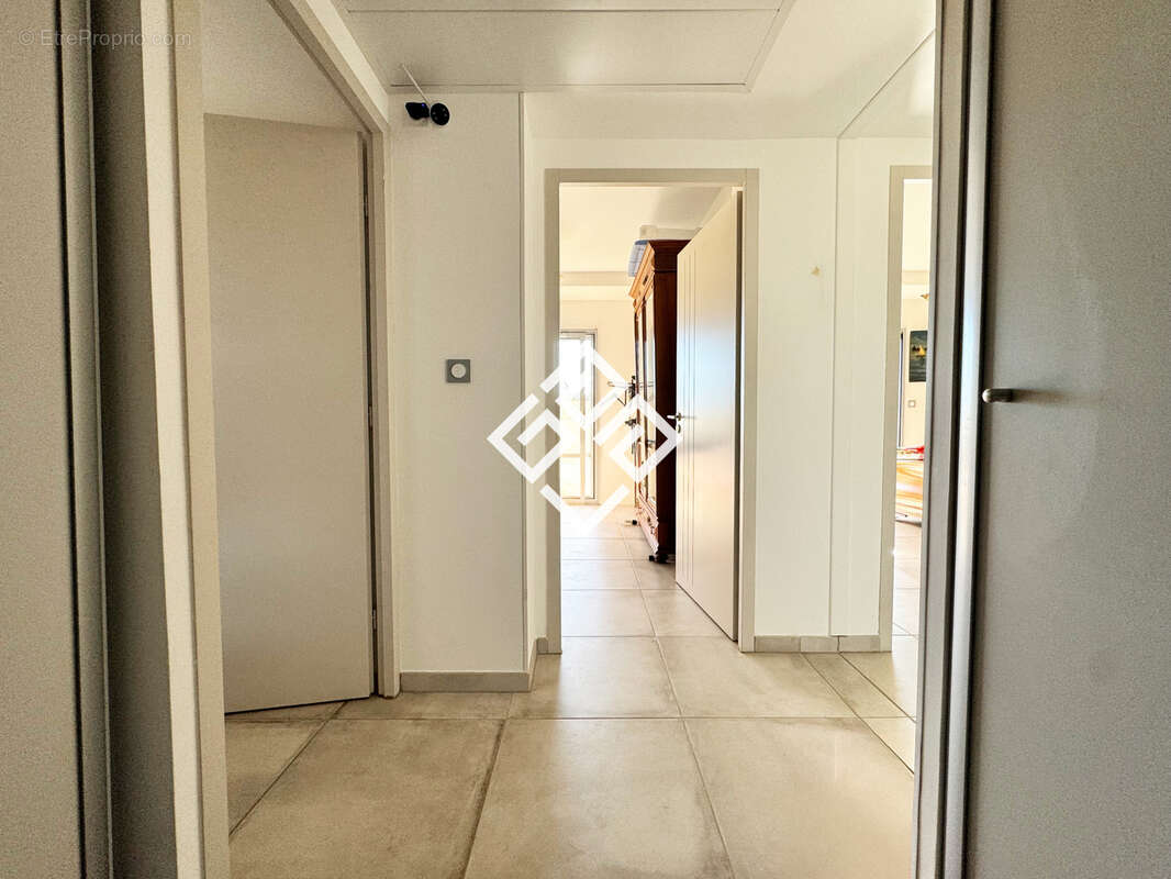 Appartement  avec terrasse à Narbonne - photo 4