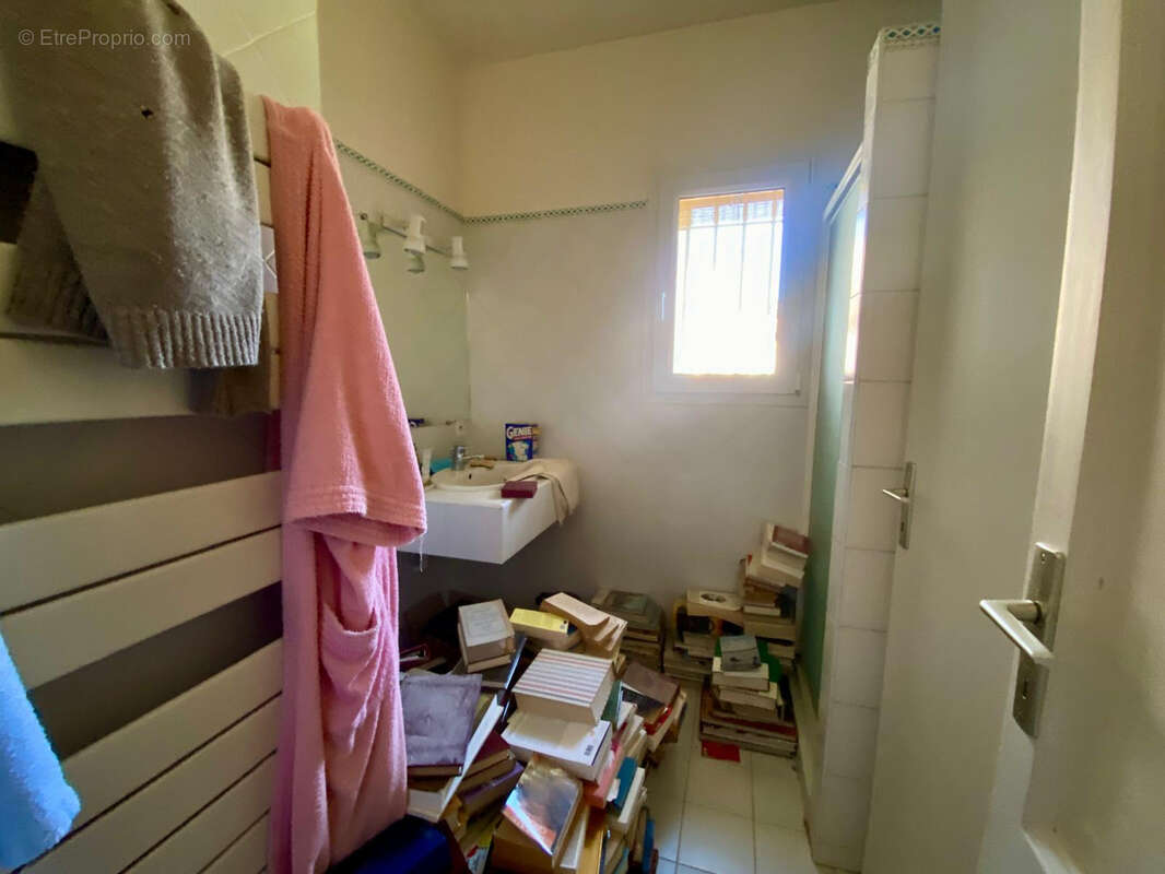 Maison à SAINT-CLEMENT-DE-RIVIERE