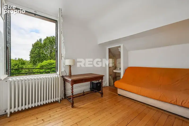 Maison familiale de 138 m2 avec terrain de 610 m2   Sceaux - photo 8