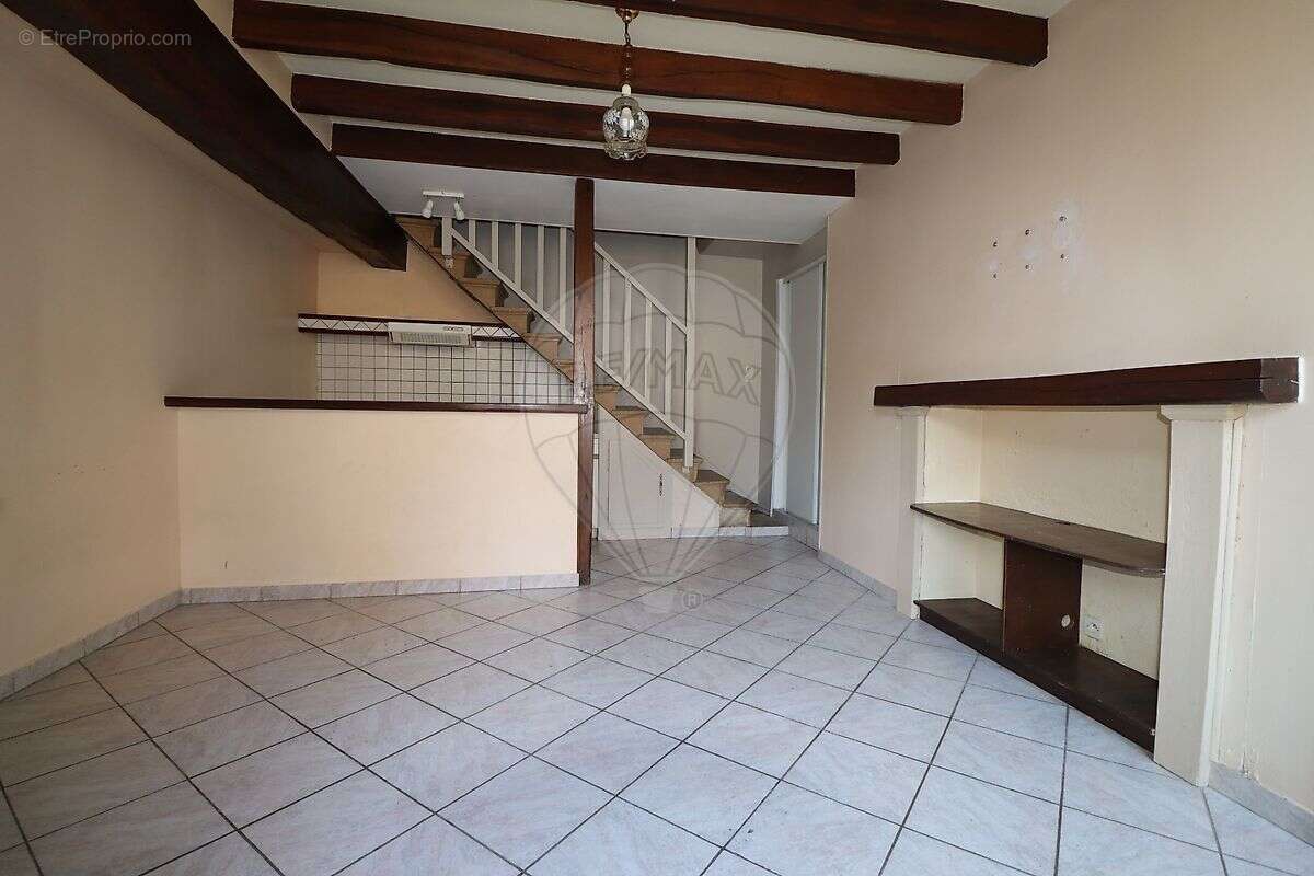 Maison à CHARENTENAY