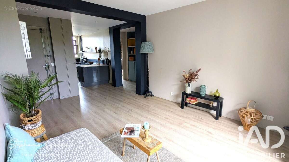 Appartement 64 m² à Joinville-Le-Pont  - photo 3