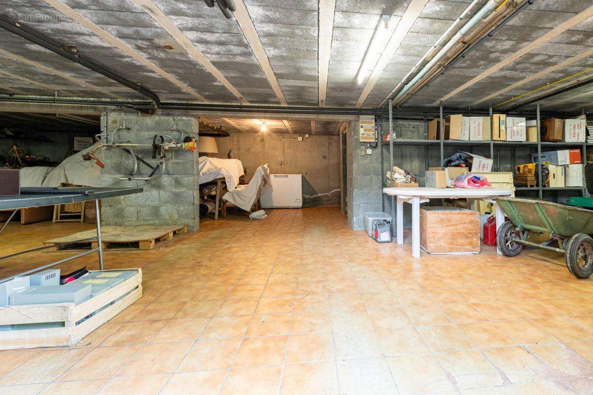 Maison à FRESNAY-SUR-SARTHE