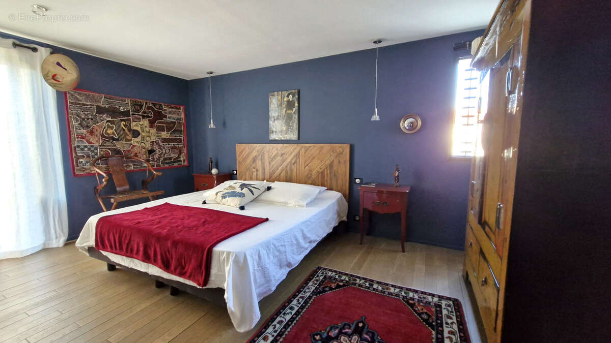 Maison à MORIERES-LES-AVIGNON