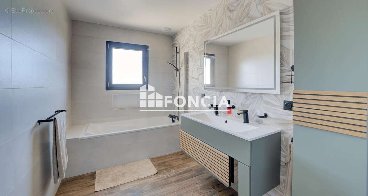 Maison à LALLEYRIAT