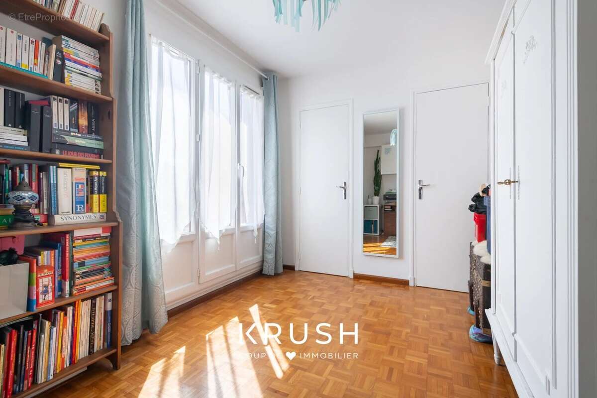 Appartement à MARSEILLE-2E