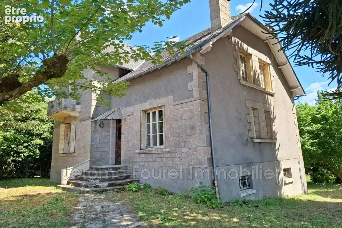 Photo Maison à Egletons au prix de 122 500€