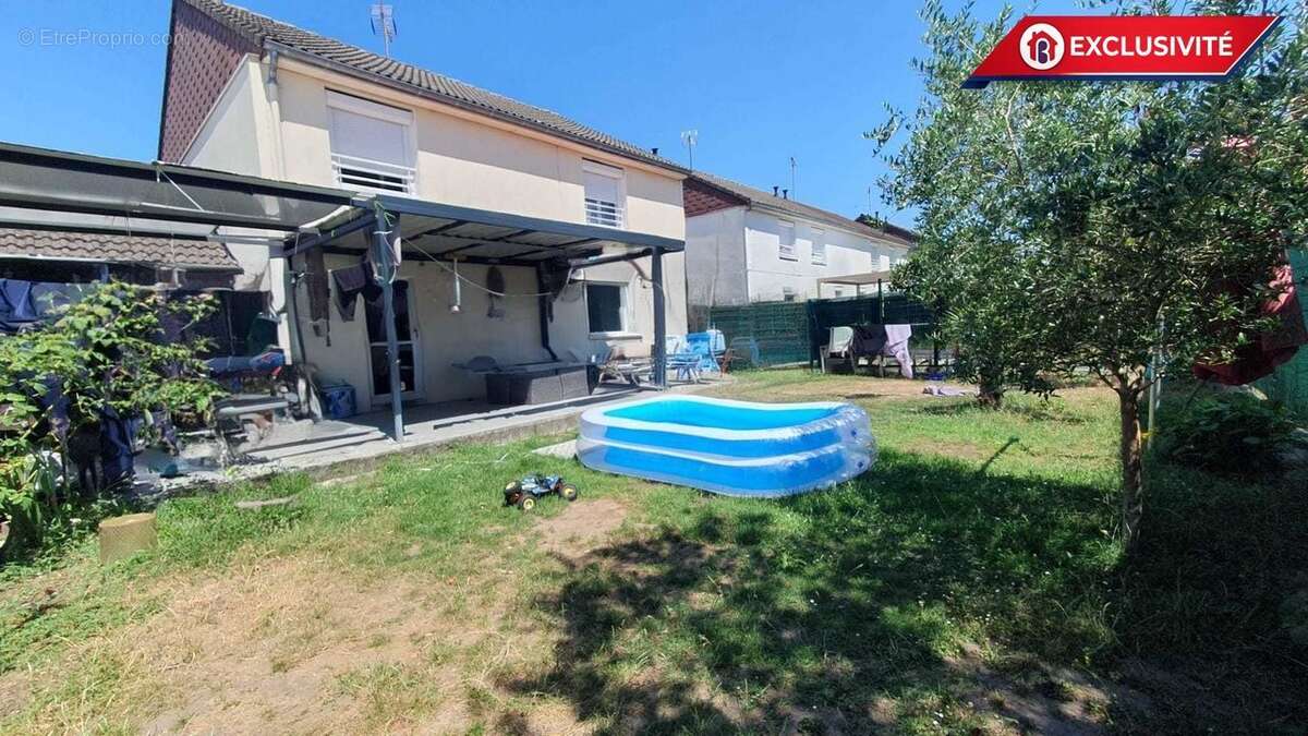 Maison à FLEURY-LES-AUBRAIS