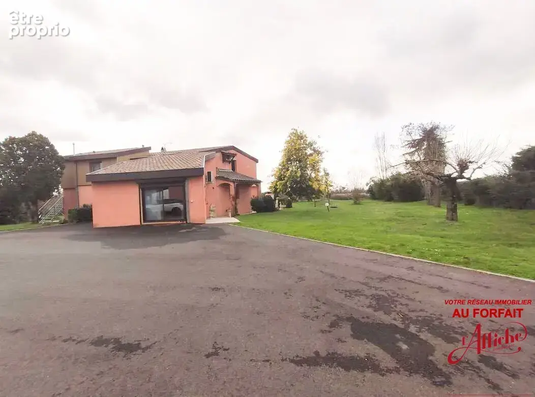 villa d'architecte de 255 m² sur 2700 m² de terrain - photo 15