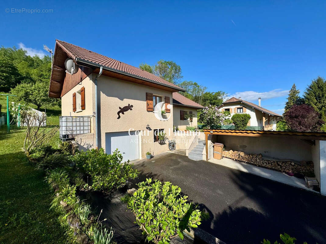 Maison à SAINT-JEAN-DE-THOLOME