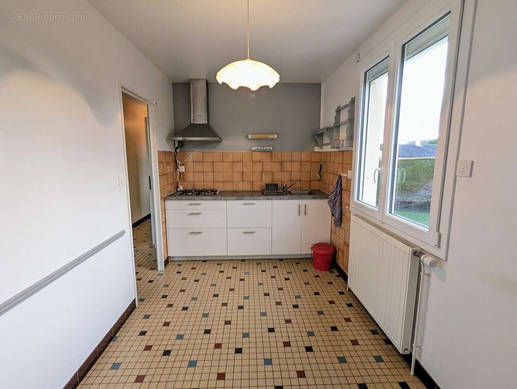 cuisine - Maison à GRANDCAMP-MAISY