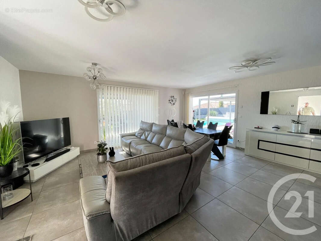 Maison 101 m² à Saint-Clair  - photo 3