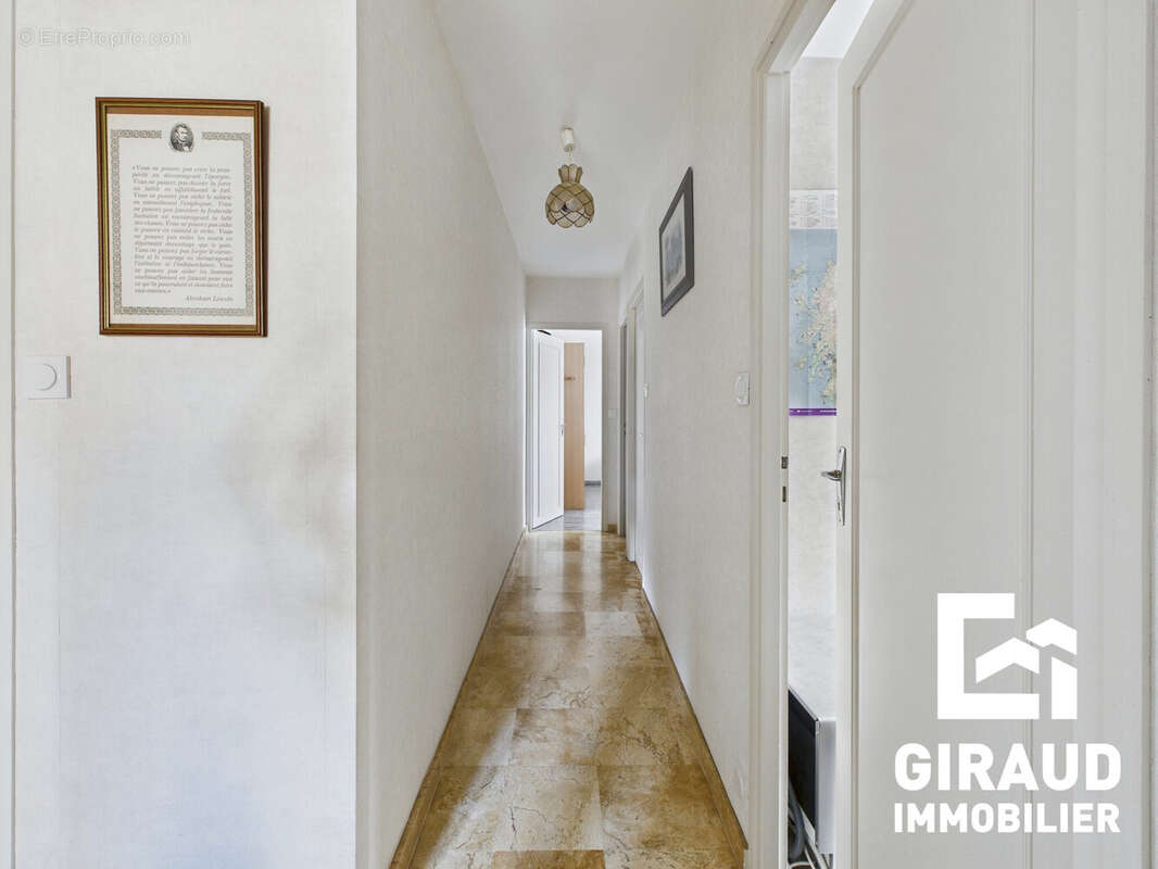 Maison à L&#039;ORBRIE