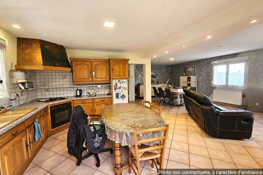 Maison à SERANVILLE