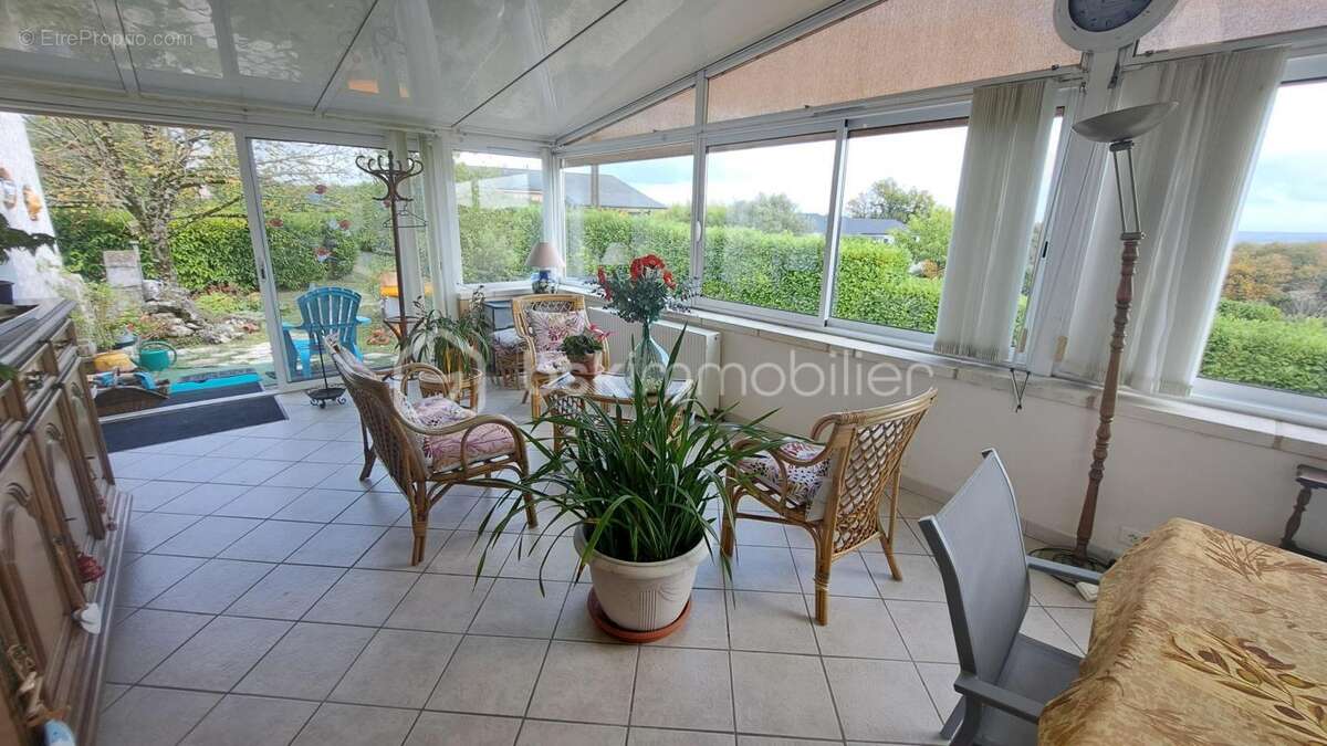 Maison à LEGUILLAC-DE-L&#039;AUCHE