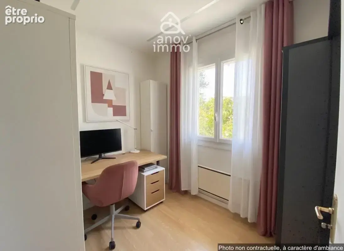 CHAPONOST -- Maison familiale de 240 m2 avec piscine, terrai - photo 14