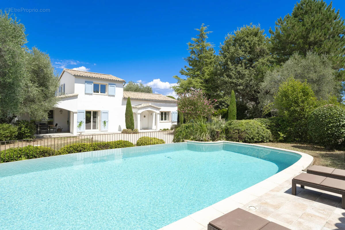 Maison à LE ROURET
