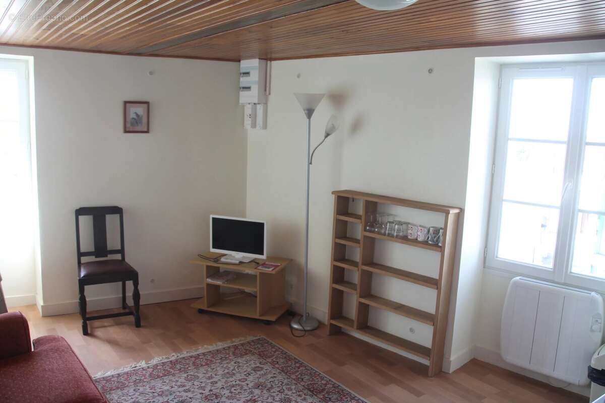 Excellente opportunité d'investissement : immeuble comprenant 3 petits appartements destinés à la location - photo 19