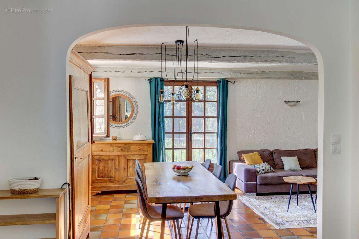 Maison à GUILLAUMES