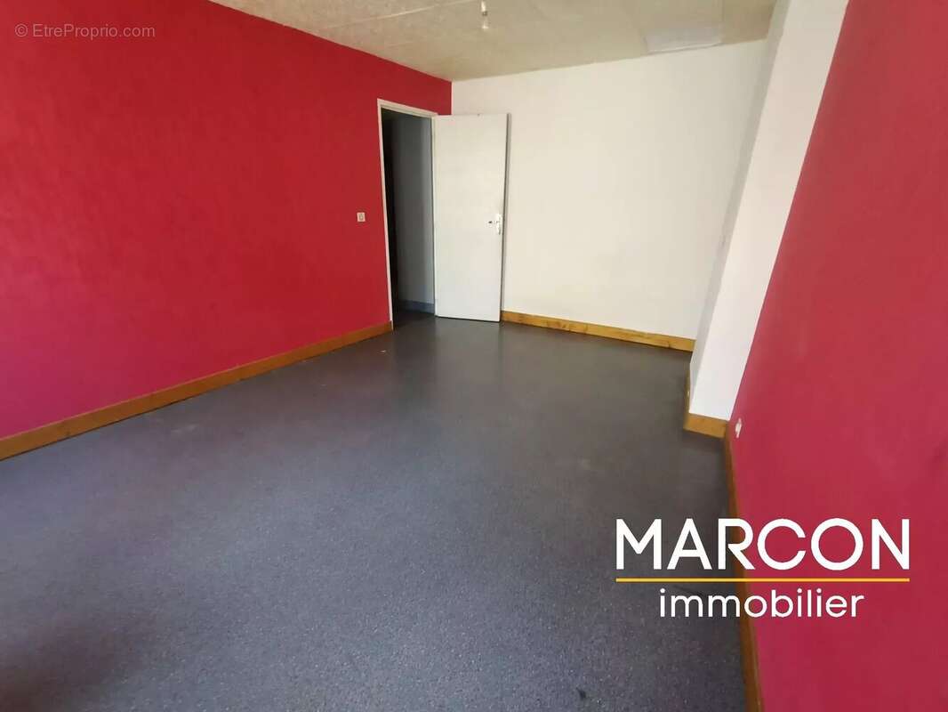 Maison à SAINT-GEORGES-LA-POUGE