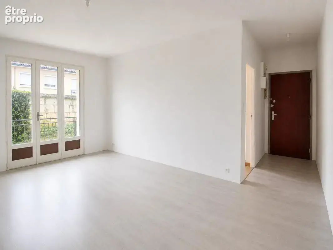 Appartement rez-de-chassée T2-  proche Gare Angoulême - photo 6
