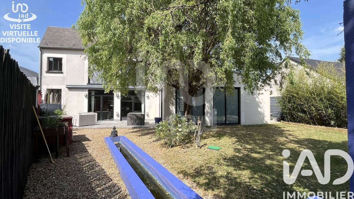 Photo 1 - Maison à SAINT-JEAN-DE-LA-RUELLE