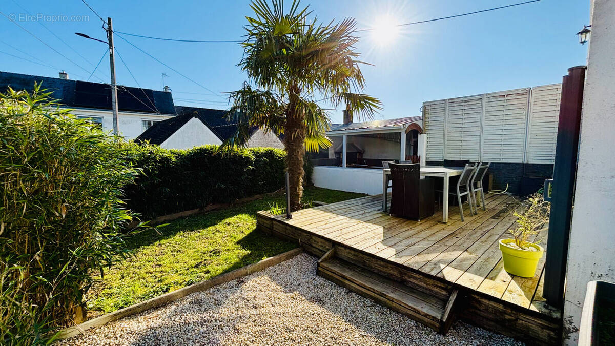 Maison à LA CHAPELLE-DES-MARAIS