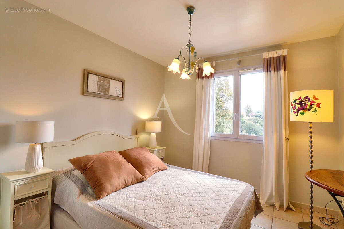 Maison à SAINT-JULIEN