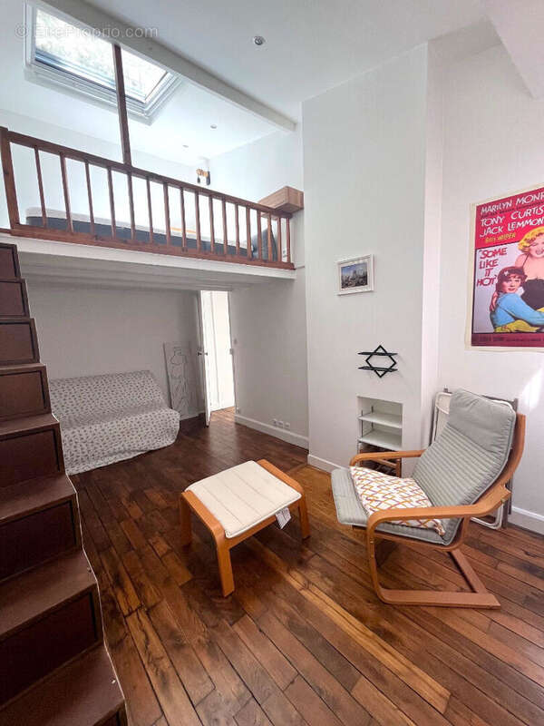 Appartement à PARIS-20E