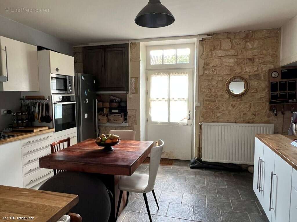 Maison à SAUZE-VAUSSAIS