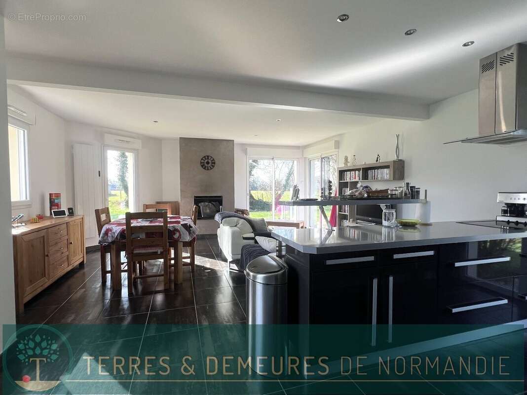 Maison à BEUZEVILLE