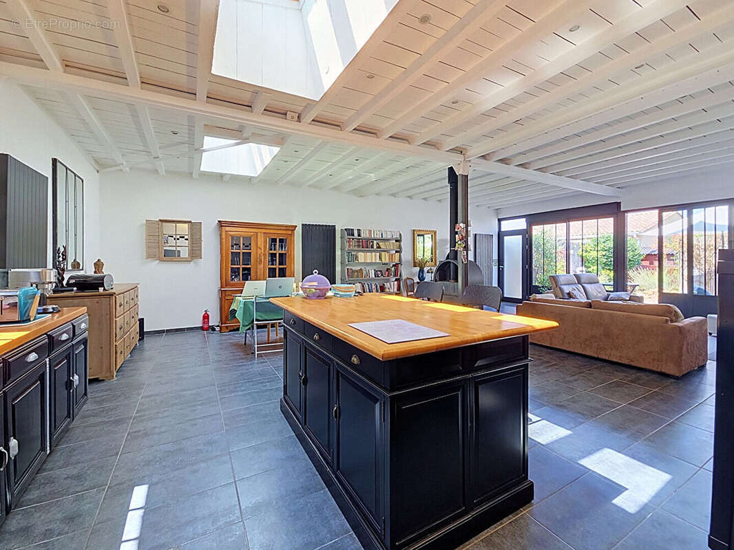 Loft à Pessac CENTRE (Razon) - photo 3