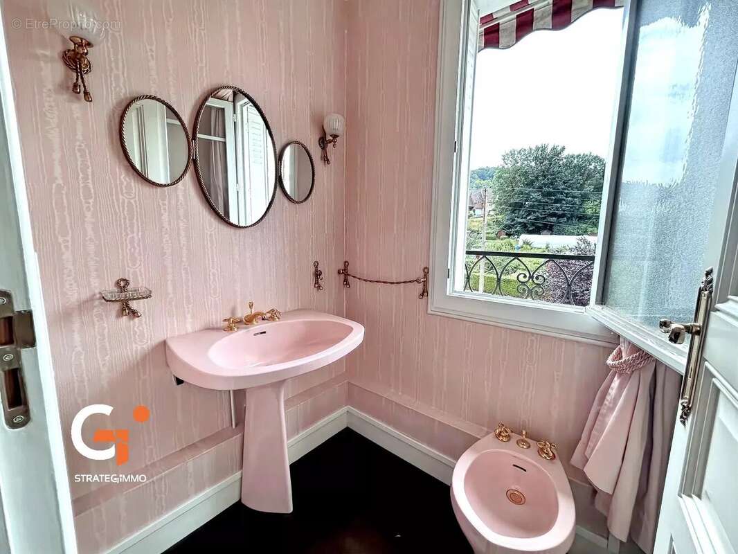 Maison à AMFREVILLE-LA-MI-VOIE