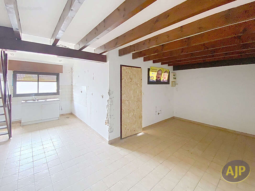 Lesparre Medoc Appartement T2  DUPLEX 43m2 - photo 2
