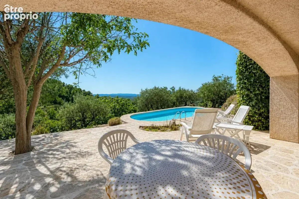 Maison de 8 pièces de 150 m² à Seillans - photo 1