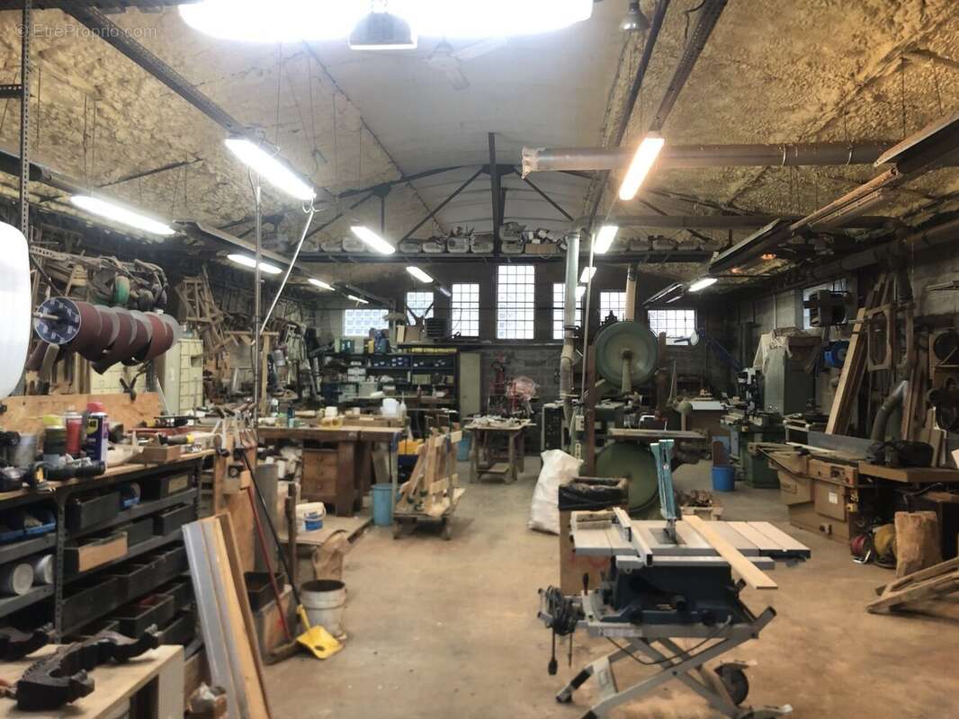 Commerce à MONTREUIL