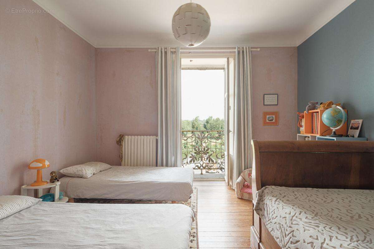Maison de maître 190m² + 500m² de dépendances, Divatte sur Loire (44450) - photo 8