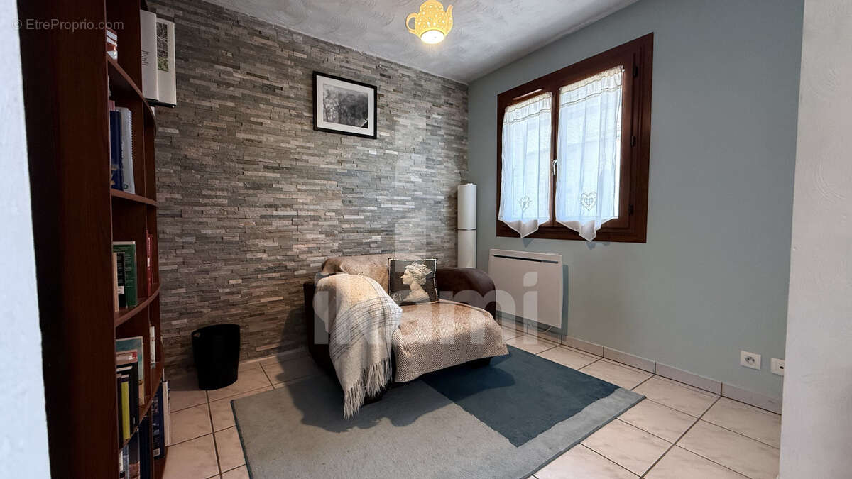 Appartement à SAINTE-HELENE-SUR-ISERE