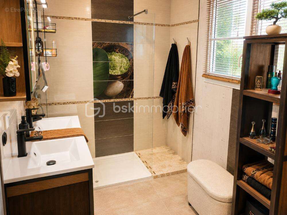 Mios - villa contemporaine de 239 m² - parcelle  de 1500 m² - photo 8