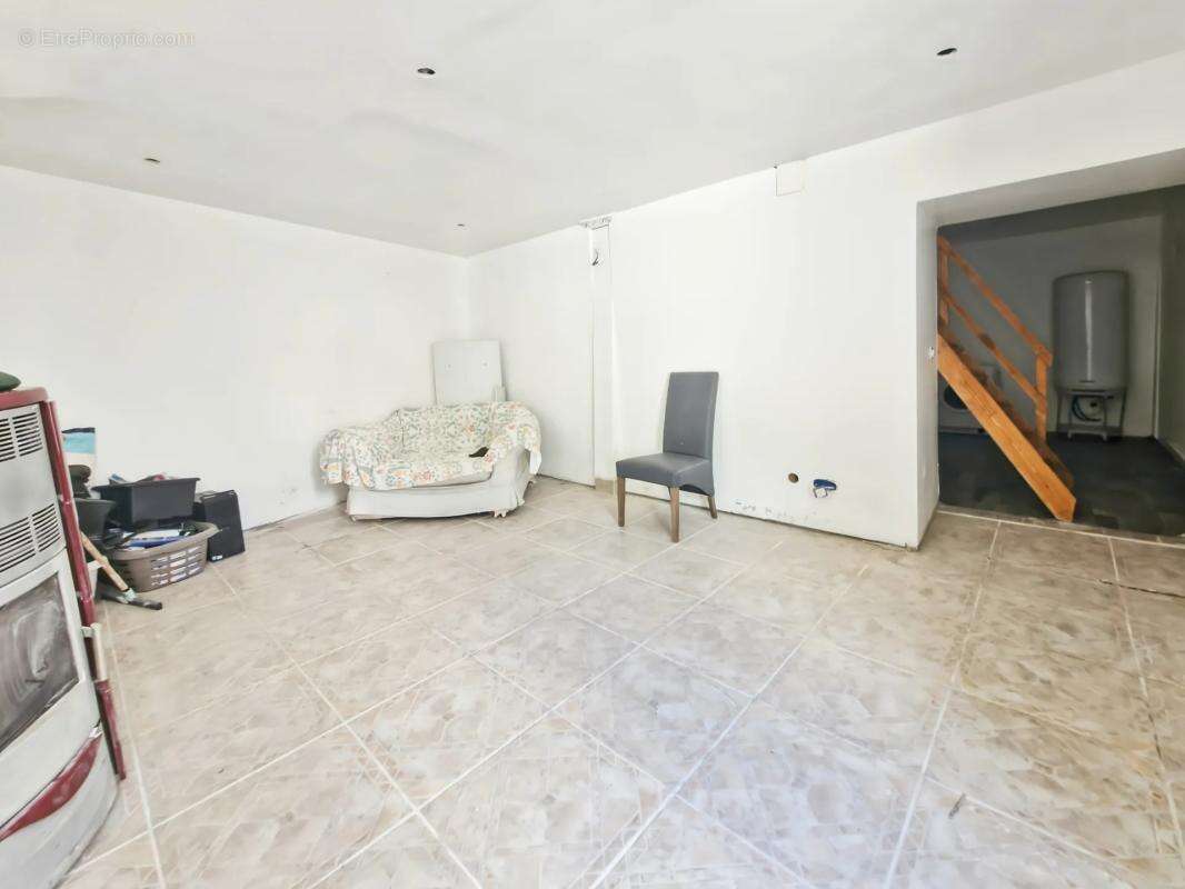 Maison à MONTREUIL-AUX-LIONS