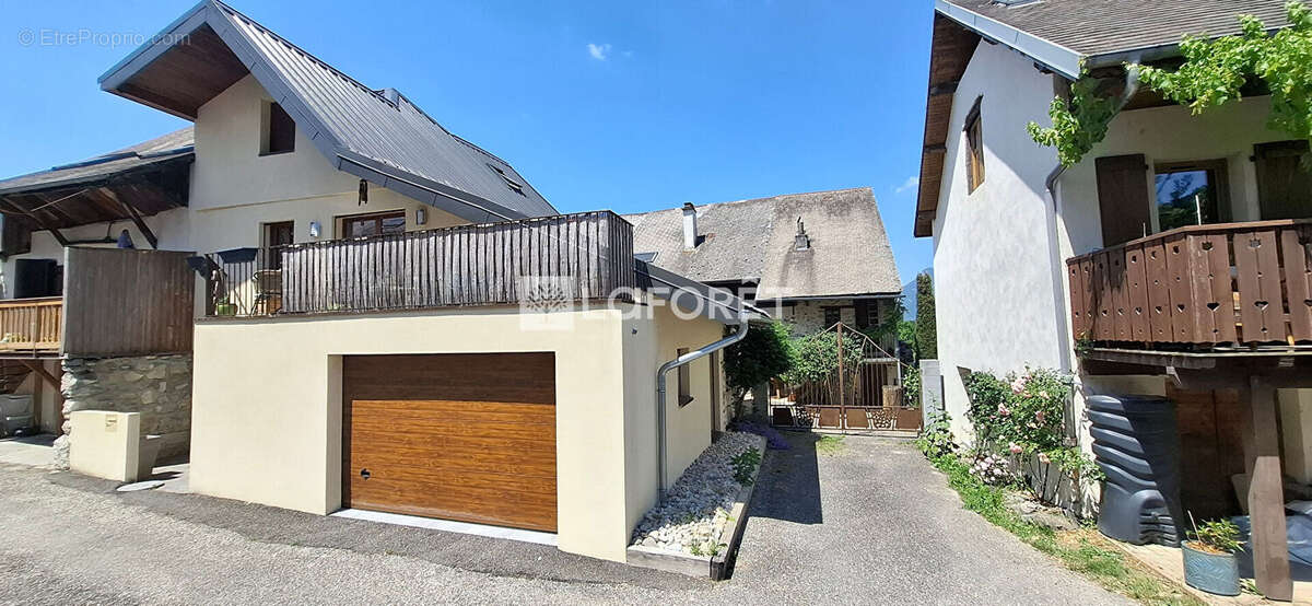 Maison à MYANS