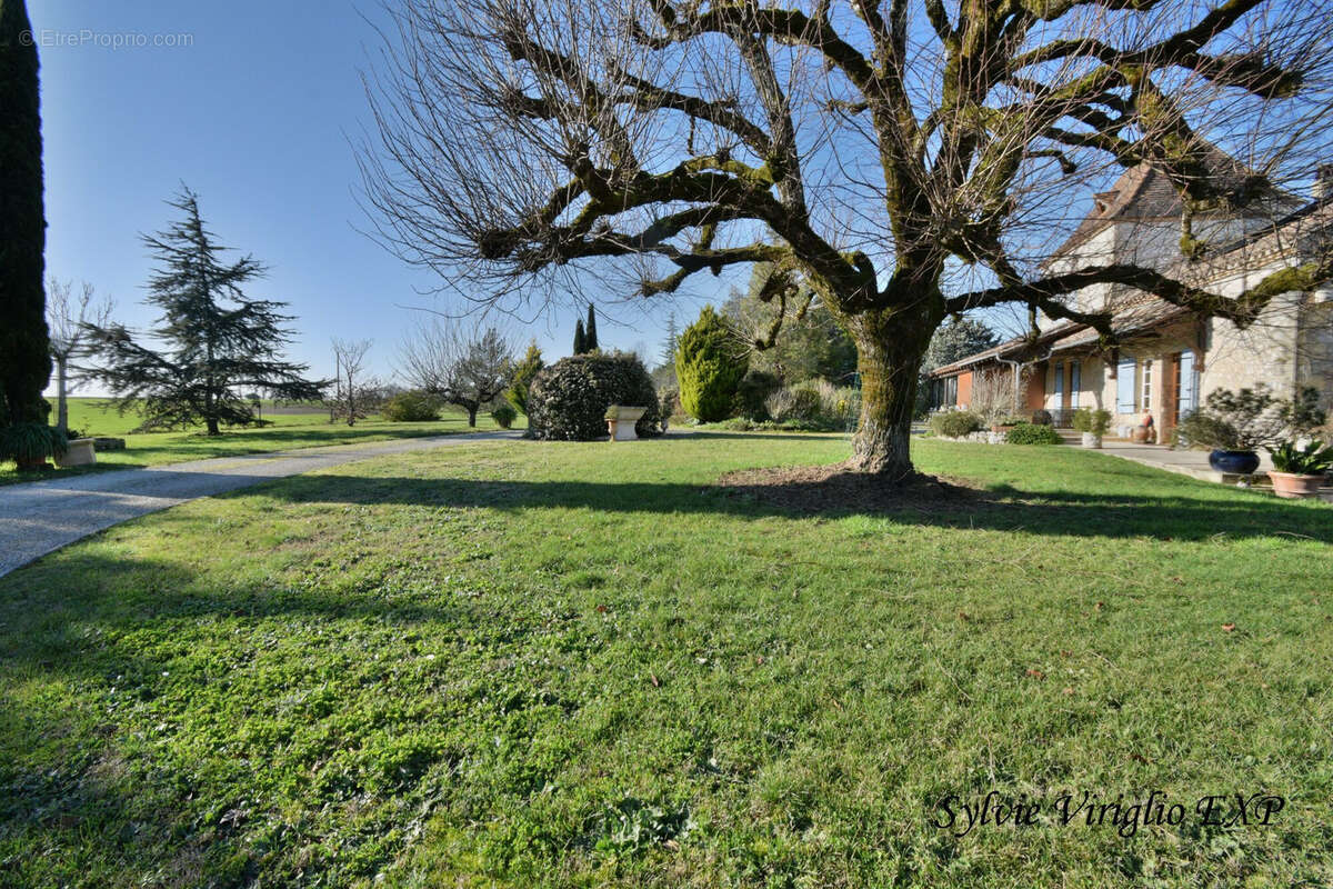 Maison à BEAUMONT-DU-PERIGORD