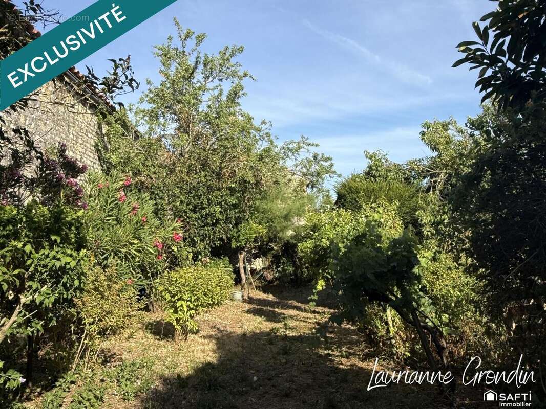Maison 117 m² à Aumagne  - photo 3