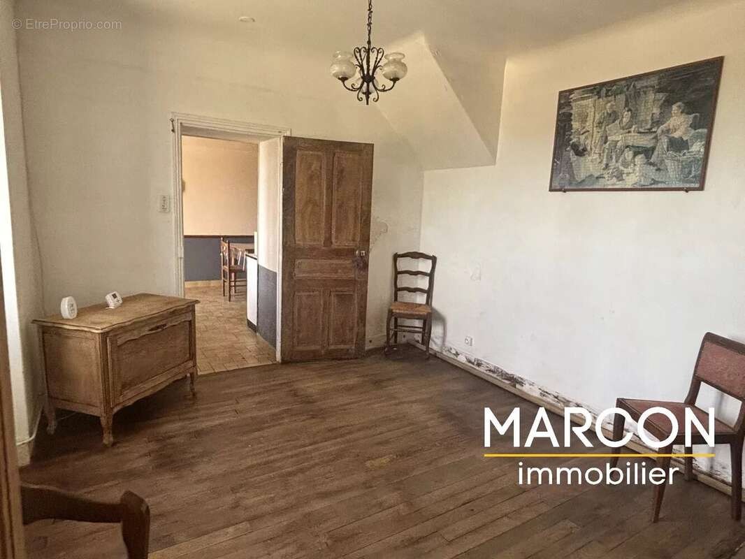 Maison à LE GRAND-BOURG