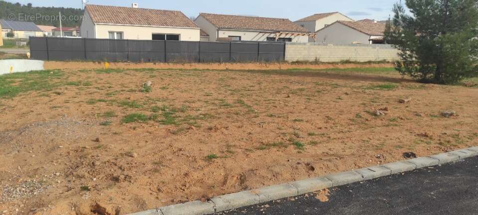 Terrain à CESSENON-SUR-ORB