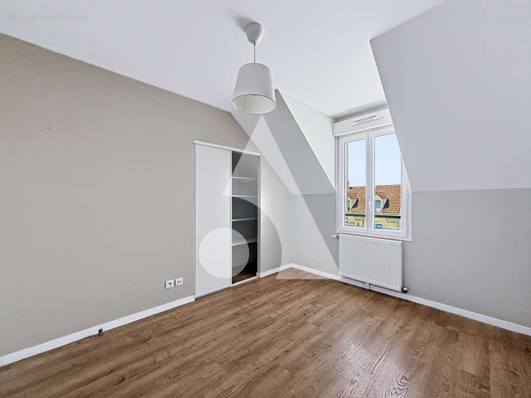 Maison avec sous-sol total et garage double à Frépillon 6 pièce(s) 128.1 m2 - photo 10