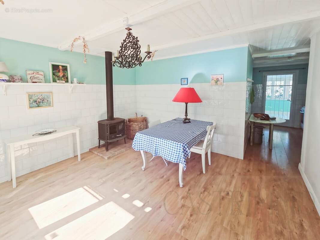 Maison à RESTINCLIERES