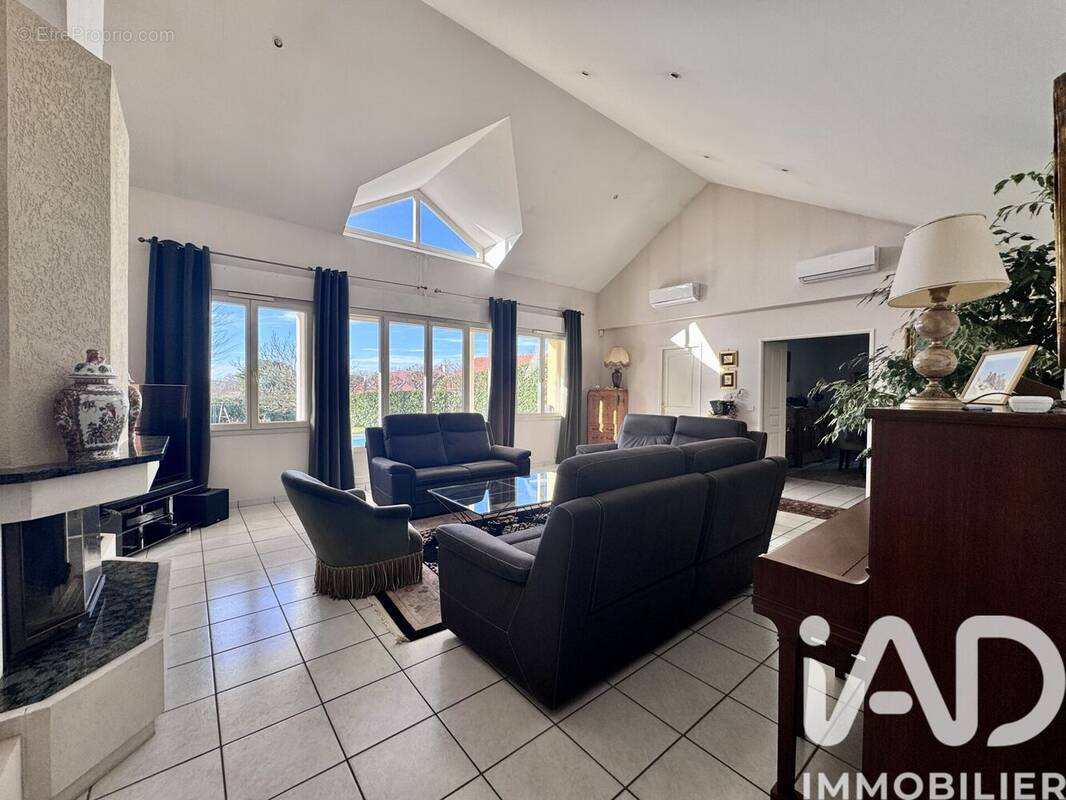 Photo 1 - Maison à ETIOLLES