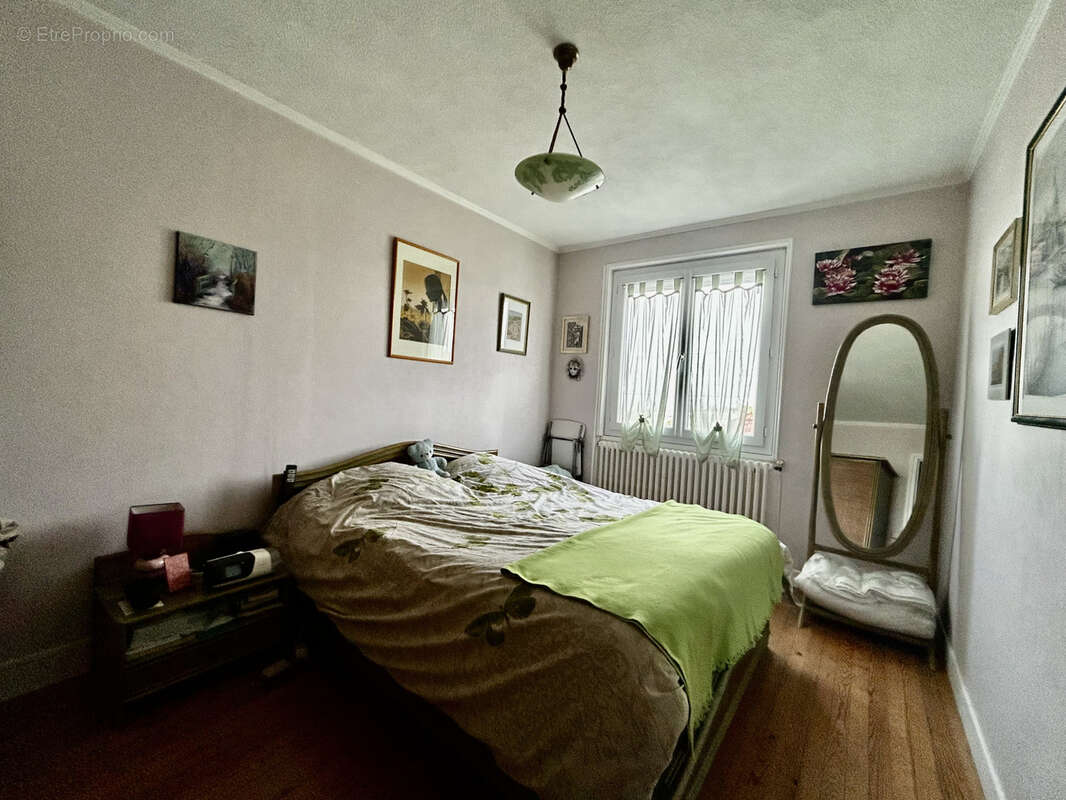 Maison à BONNIERES-SUR-SEINE