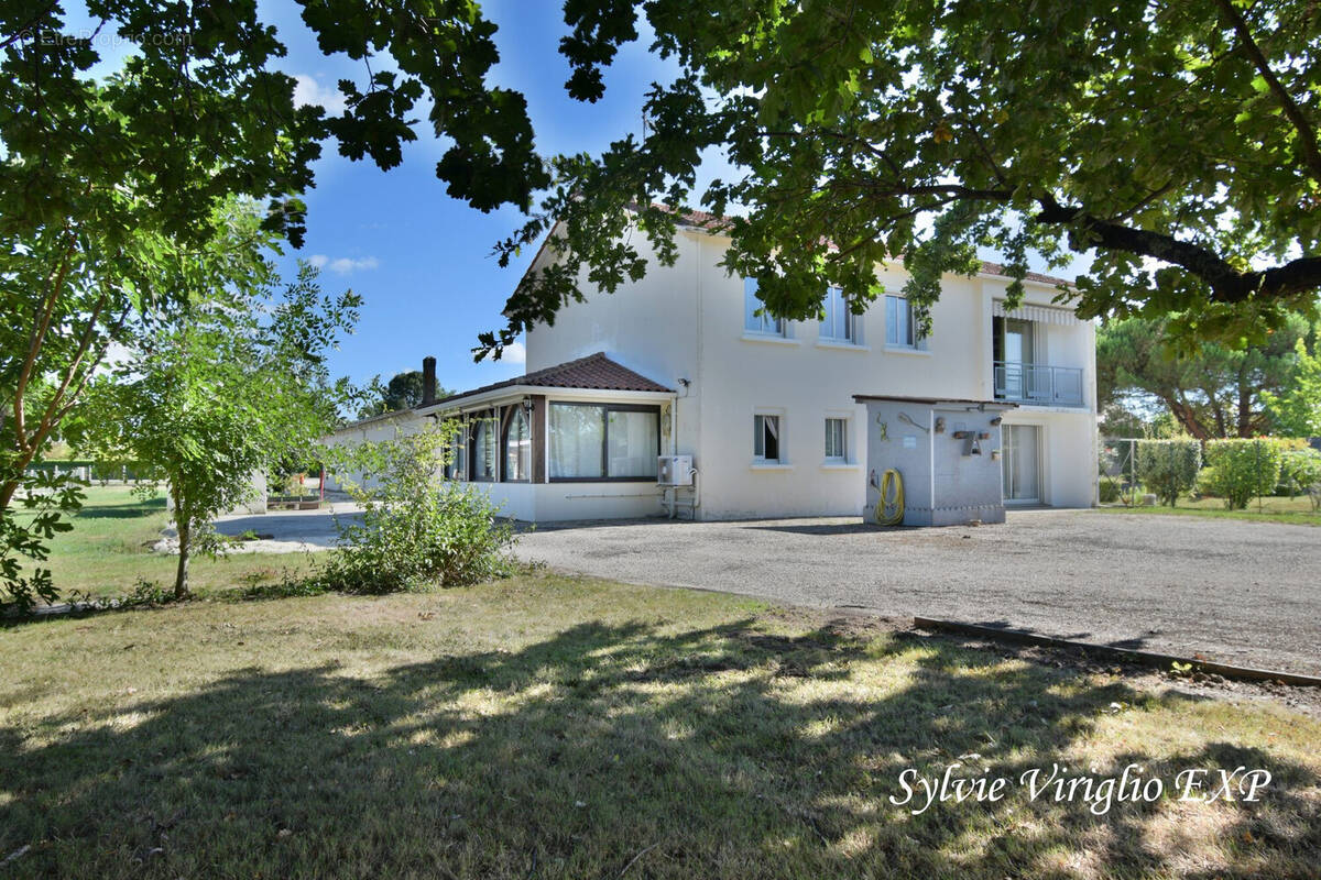Maison à LAMONZIE-SAINT-MARTIN