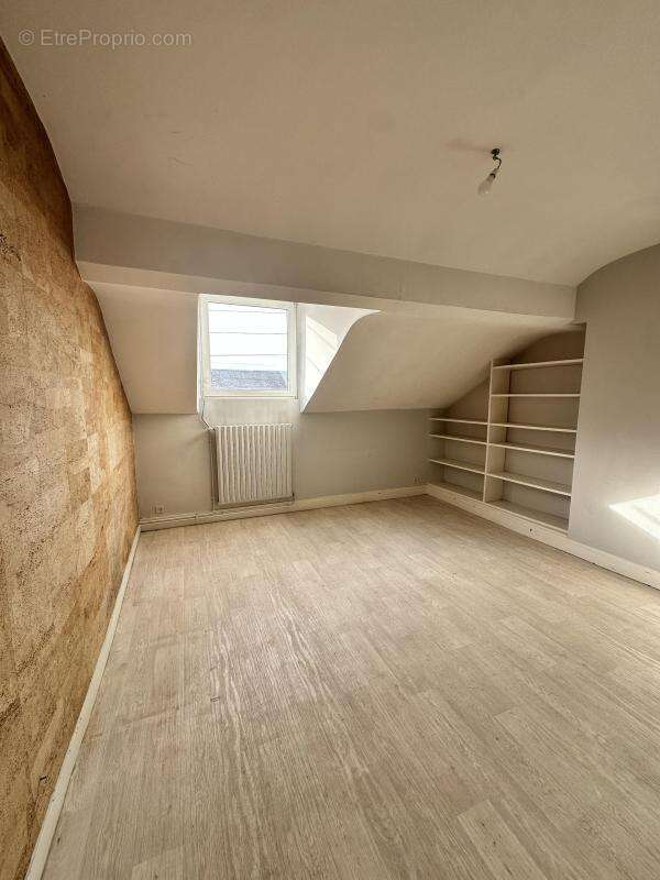 Appartement à FLEURY-LES-AUBRAIS